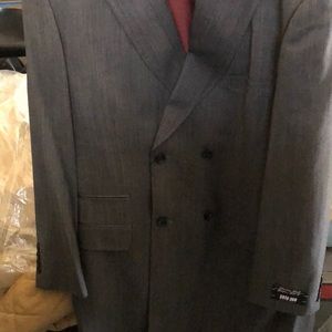 Brand New Double Breasted Suit Jacket. Size 42R.